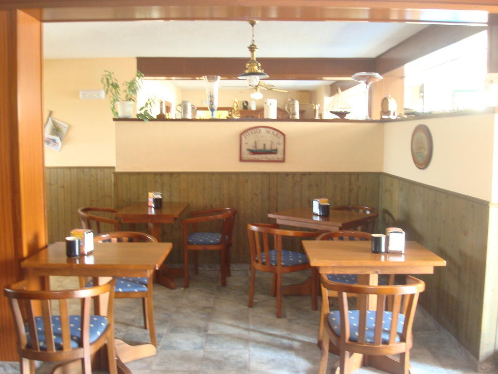 Hotel Brisamar Banugues Ngoại thất bức ảnh